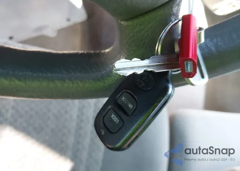 2003 Toyota Tundra Sr5 z USA, uszkodzony, nr VIN 5TBRN34193S379748